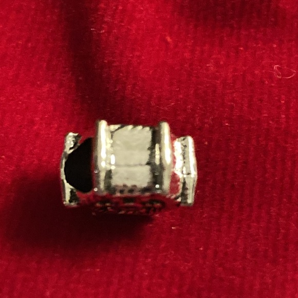 ☸️ NWOT - Ships Wheel - Silvertone Slider Charm ☸️ - Picture 5 of 5